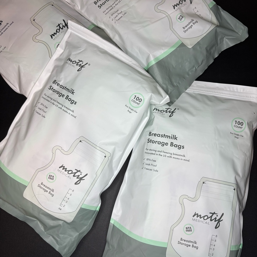 Motif Breastmilk Storage Bags (4pks of 100) BRAND NEW